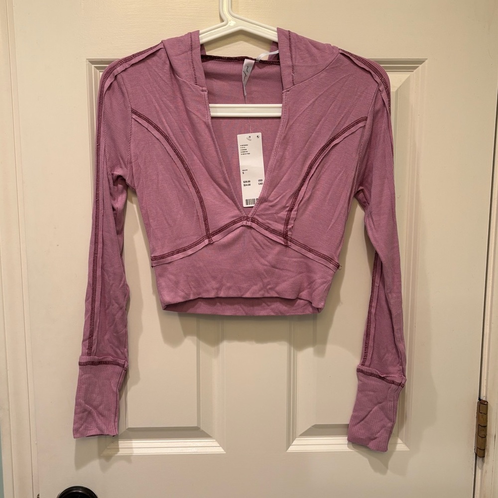 NWT Urban Outfitters Cropped V Neck Long Sleeve